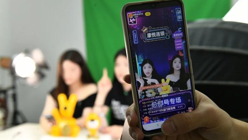 商场保洁托管与外包：哪种模式更适合您的需求？**